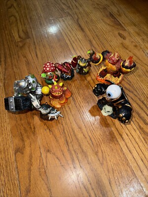 Skylanders Lot of 8 Figures