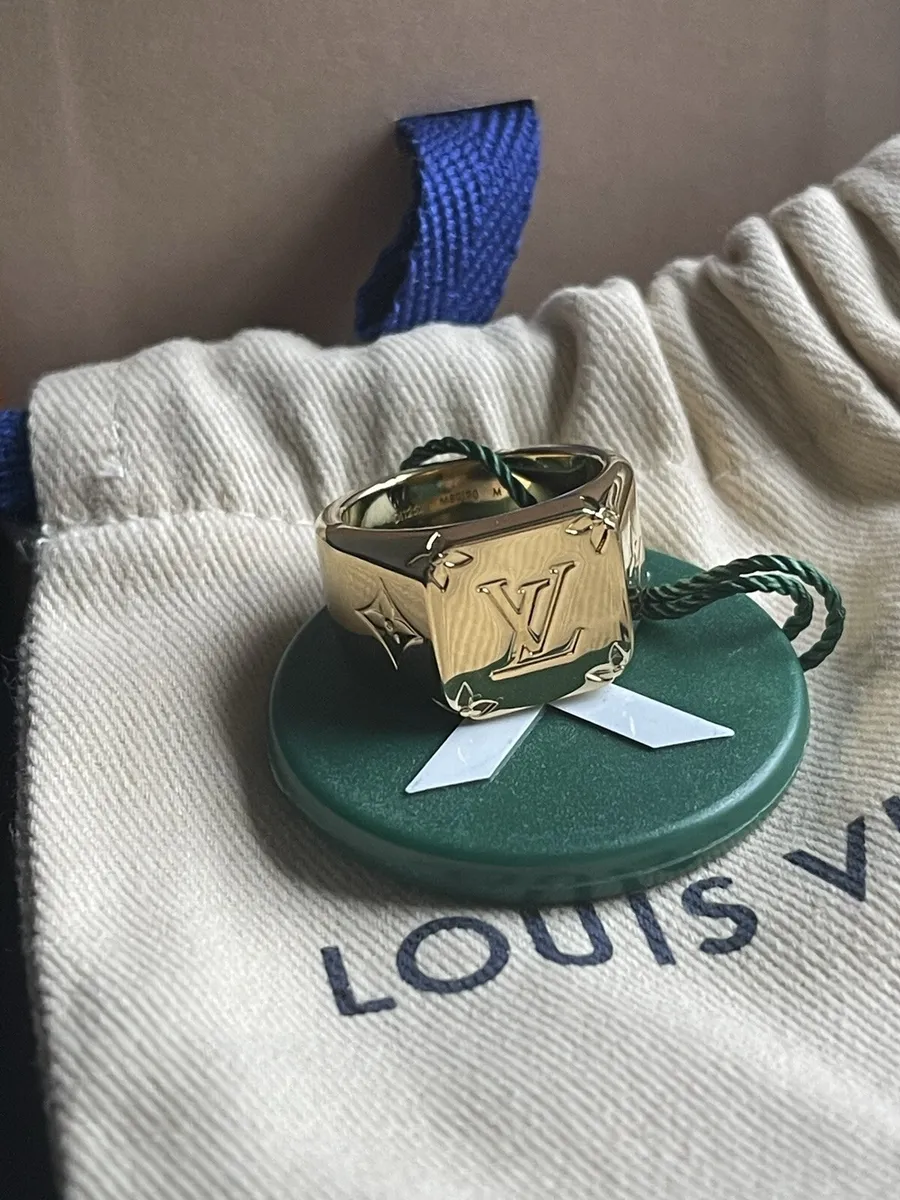 Louis Vuitton Ring Signet Monogram Ring Size: Medium w/ Dust Bag & LV Box -  NEW