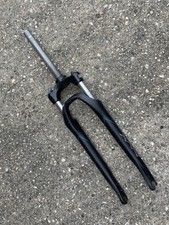 Suntour NVX MLO 700c Q/R Disc Brake Suspension Fork 85mm Travel Lockout