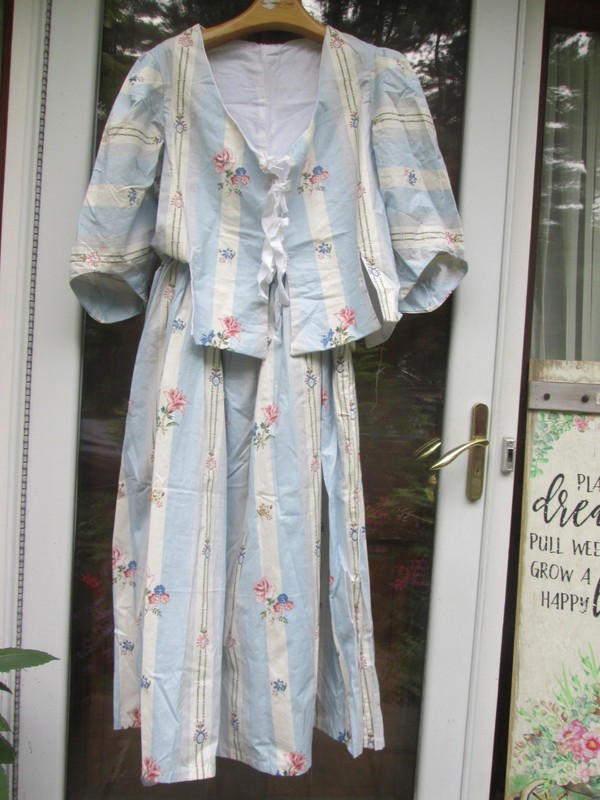 REENACTOR 18TH C COLONIAL GOWN DRESS SET COTTON STRIPE FLORAL PETTICOAT JACKET