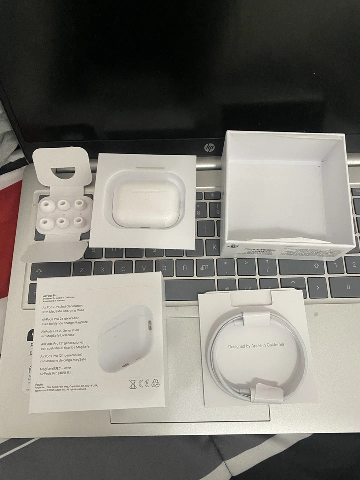 AirPod Pros (2nd Generation) Authentic. Lightning Cable - Image 2 of 4