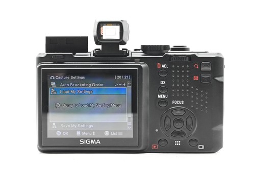Sigma DP2s Digital Camera 14MP w/ Hood Adapter & Optical Viewfinder #218 - Picture 4 of 8