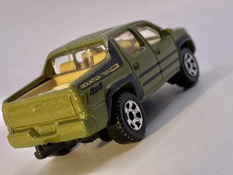 MATCHBOX🔥2005 HONDA RIDGELINE - 1-64 Foto 2 de 4