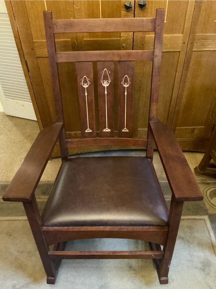 Mecedoras Harvey Ellis Mission Arts & Craft 1 cereza/1 roble con incrustaciones adhesivas Foto 2 de 4