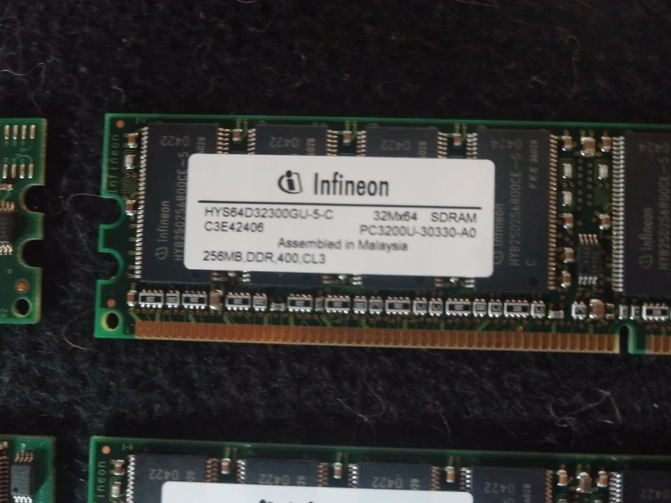 Lot of 4pcs 1GB (4x256MB) DDR memory - Image 3 of 4