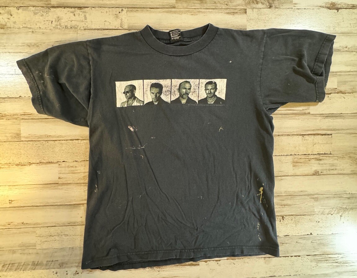 U2 POP MART TOUR 97 VINTAGE 1997 T-SHIRT LARGE SUN FADING U2 POP MART TOUR 97 VINTAGE 1997 T-SHIRT LARGE SUN FADING