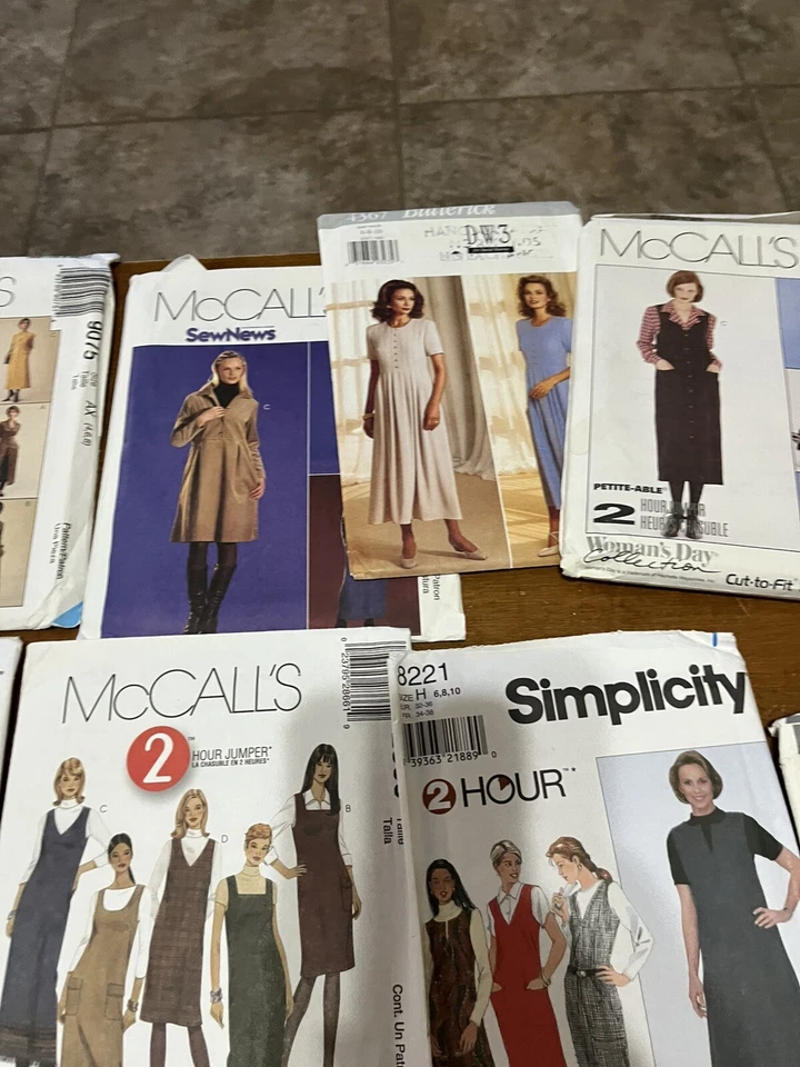 Vintage Sewing Patterns Dress McCalls Simplicity Butterick Uncut Cut 8 10 12 - Image 4 of 4