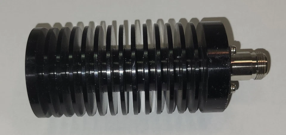 Pasternack 50W PE6234 Female Input Round Body Black Anodized Aluminum Heatsink - Image 3 of 3