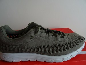 mens nike woven trainers
