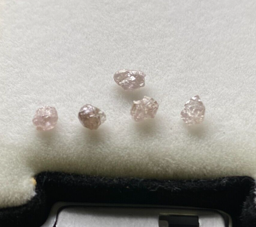 UNCUT RAW DIAMOND ROUGH DIAMOND FANCY DIAMOND RARE PINK DIAMOND