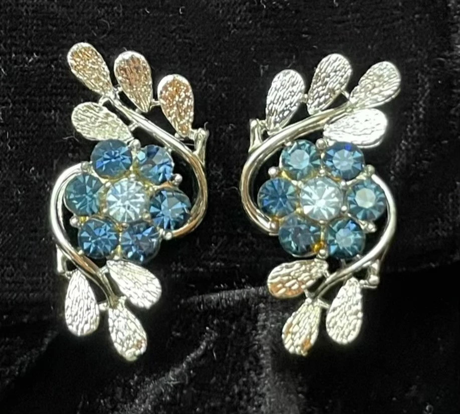 Pendientes de Clip Floral Estrás Azul Coro De Colección Tono Plateado Hojas MCM Glam Foto 4 de 4
