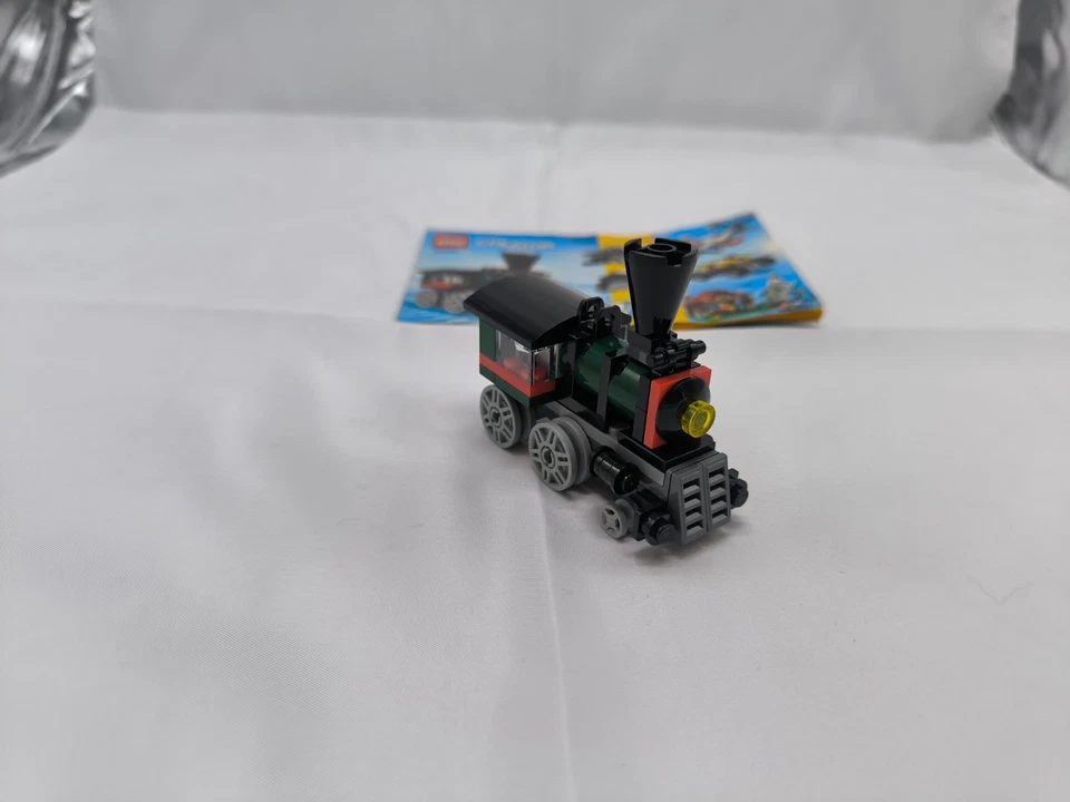 LEGO Creator 31015 Emerald Express, photo 2 sur 3