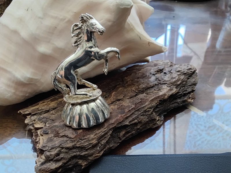 ~ Vintage Sterling Silver Standing Horse 🐎 On Pedestal ~