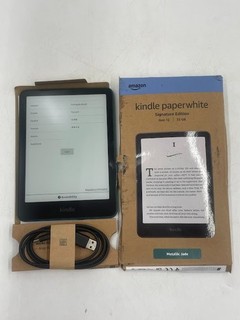 Amazon Kindle Paperwhite Signature Edition (12th Gen) 32 GB Metallic Jade