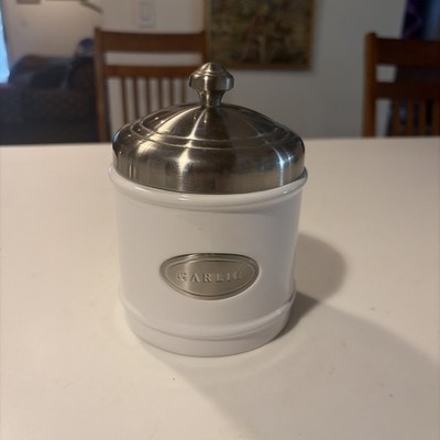 Williams Sonoma GARLIC Jar White Ceramic Canister labeled   Silver Metal Lid