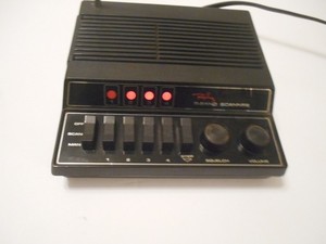 Vintage Regency 5 Band 4 Channel Crystal Scanner. Model C403. Manual. Tested.