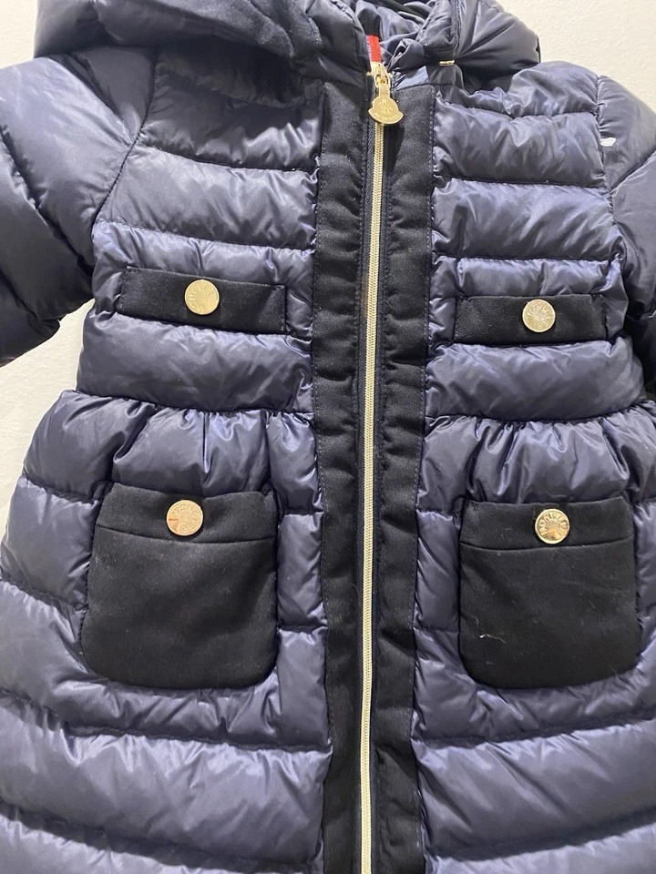 Chaqueta acolchada para niños MONCLER 2 años 92 cm azul marino aislada relleno de poliamida esquí Foto 2 de 4