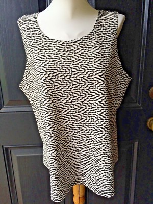 New Chico's Travelers Coll Black & White Texture Tank Top 3 = XL 16 18 NWT Ecru