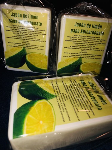 JABÓN PARA MANCHAS ACLARANTE DE LIMÓN,PAPÁ,Y BICARBONATO