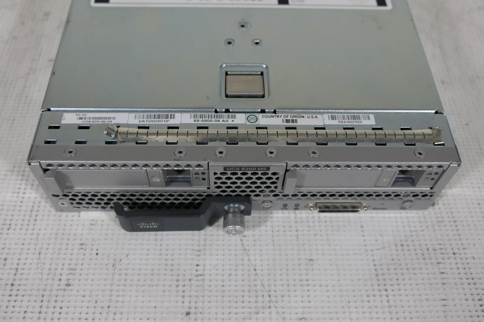 Servidor Blade Cisco UCS B200 M5 2x Xeon Gold 6152 2,1 GHz 22 núcleos 128 GB 2x bandejas Foto 3 de 4