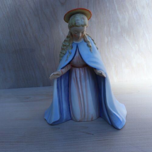 Goebel Hummel Virgin Mary (Nativity piece) No 214/A TMK 5 - 6.5" (BA-H-118) - Picture 1 of 12