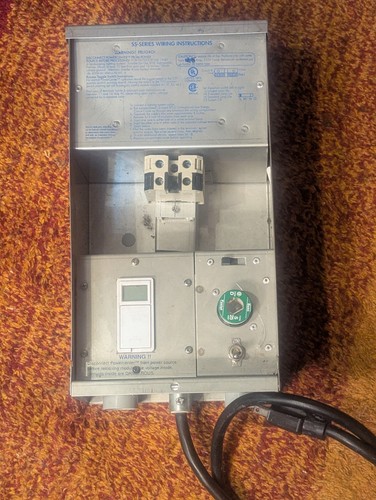 Nightscaping SS-Series SS-250 250W Power Center Transformer (No Cover) Works