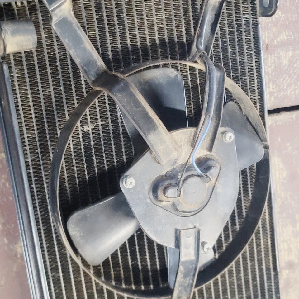 Радиатор двигателя 99-13 Yamaha XVZ1300 Royal Star Venture - Изображение 4 из 4