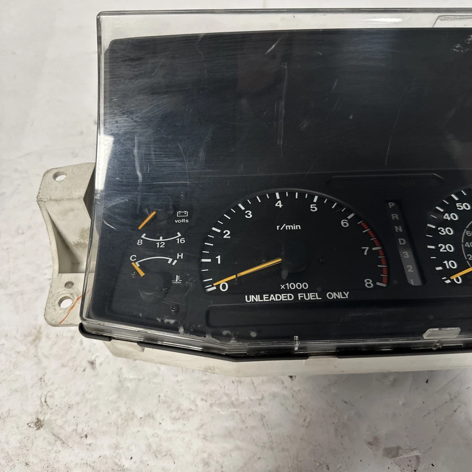 Speedometer Head Only With Tachometer Fits 94-97 PASSPORT Q3 - Imagem 2 de 4