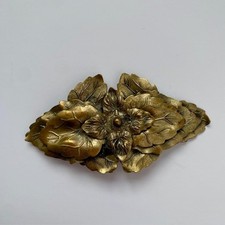 Art Nouveau antique interlocking belt buckle gold tone brass 3D leaf design
