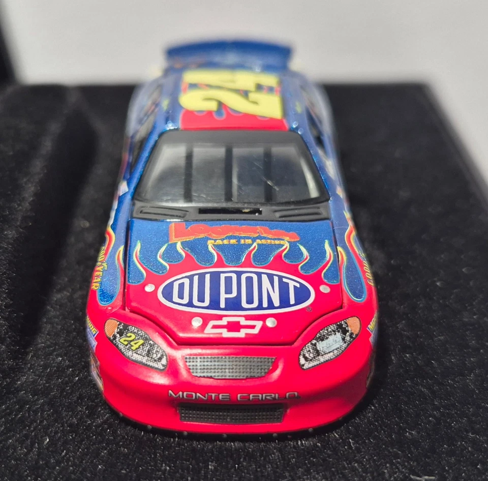 JEFF GORDON 2003 RCCA Elite #24 Dupont/Looney Tunes Monte Carlo 1:64 Scale - Image 2 of 4