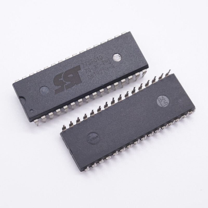 10 Pack SST27SF512 70 3C PG Chips   DIP 28 Memory ICs (512Kbit Flash - Foto 11