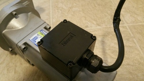 Nissei hfmn-22r-750-t25c gtr gear induction motor 25w 4ph 2.1rpm 200V 1:750 CONT - Picture 3 of 7