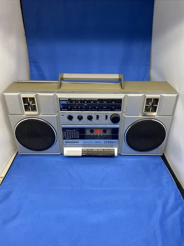 Vintage Grey SANYO Boombox Cassette AM FM Stereo M9811 WORKING TESTED 80's 90's