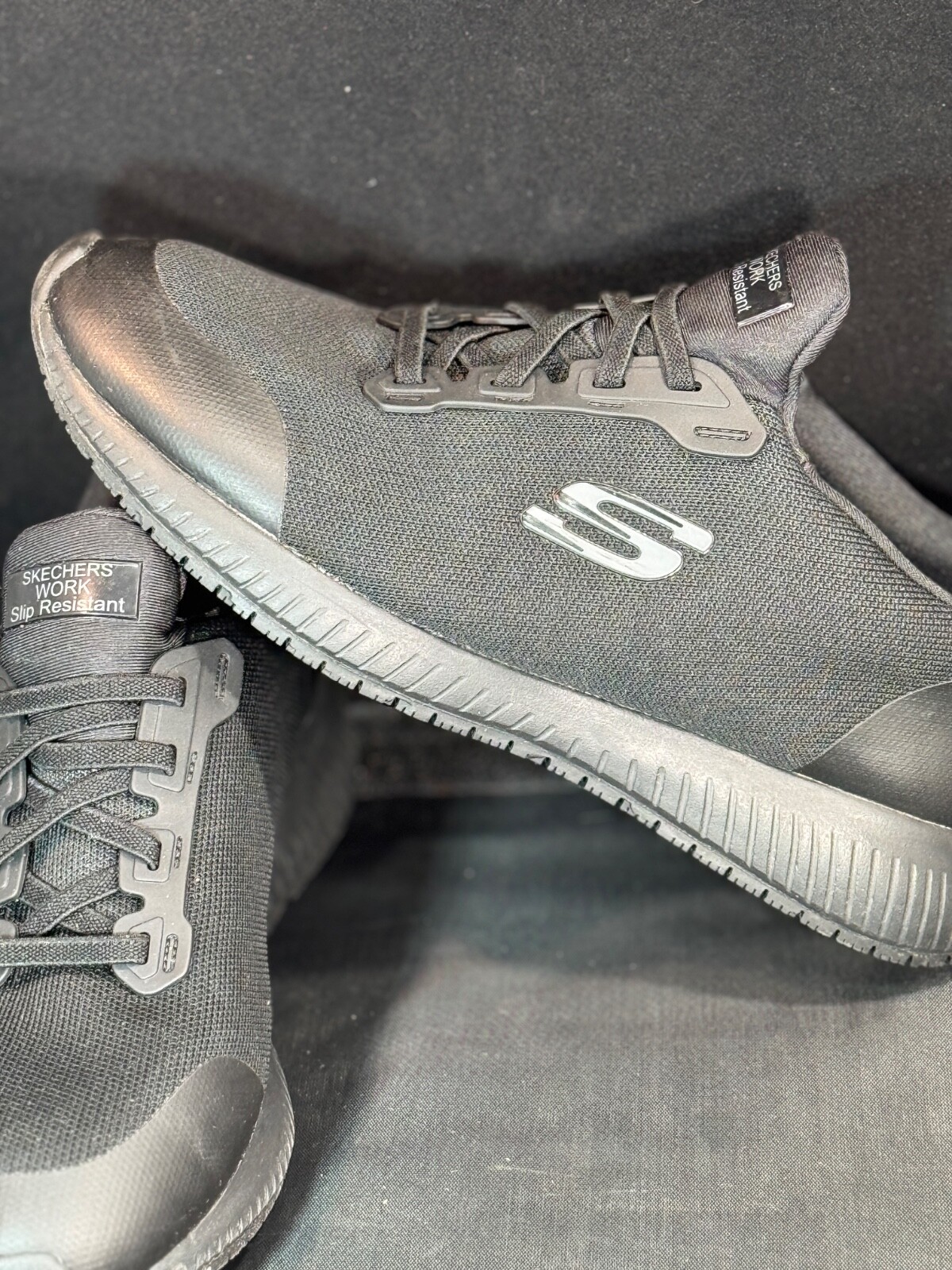 Skechers women’s Go 7-Cosmic waves athletic walking sneakers black/multi size 9.