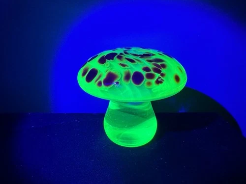 Uranium Glass Vaseline Murano Vintage Mushroom Massive One Pound  6 Ounce !