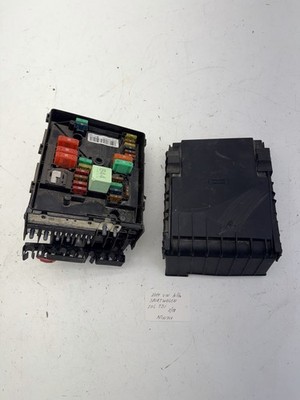 2010-2014 Volkswagen Jetta Sportwagen 2.0L TDI Fuse Box OEM.