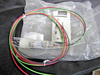  NEW WIKA TRANSMITTER 4365429 E-11-A-PBF-86-1ZG3X67-ZZ 100 PSI N10-30VDC