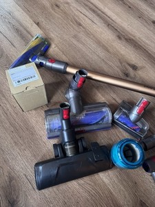 Dyson Staubsauger Viel Zubehör Inkl. Neuen Akku