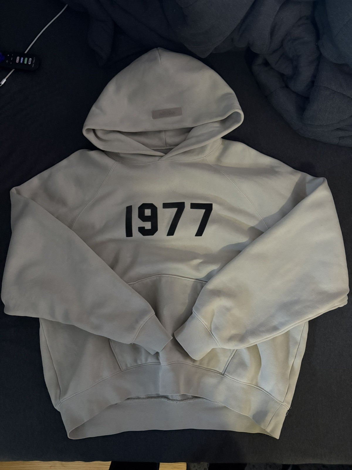 Fear of God Essentials 1977 Graphic Beige Cotton Fleece Pullover Hoodie MEDIUM