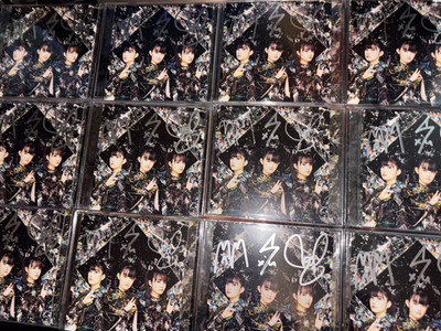 x1 BABYMETAL Metal Forth (2025) CD Signed Art Card Autographed Brand New Sealed