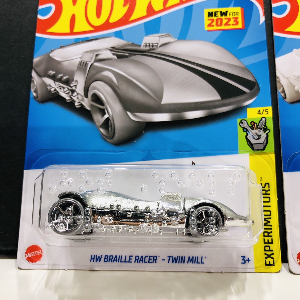 ミシュラン　フライトライナー　トレイラー Hot Wheels Twin Mill Braille Racer - Both Color Variations