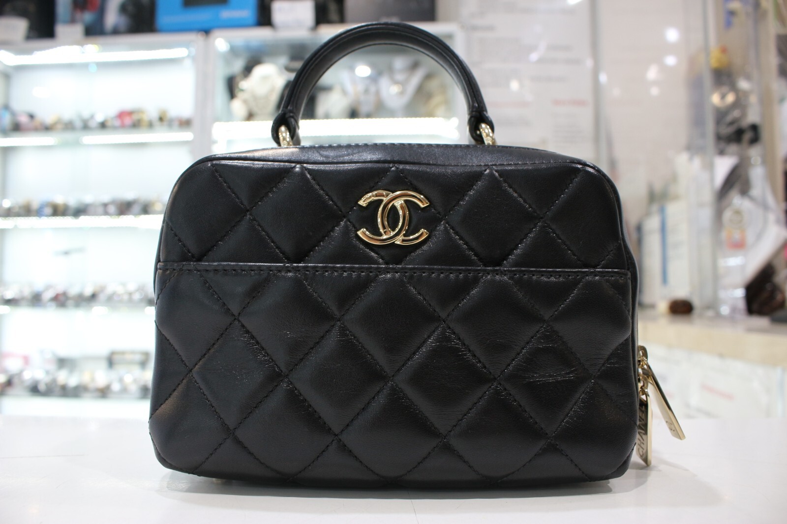 CHANEL Lambskin Quilted Small Trendy CC Bowling Bag in Black *Authenticated* image 2