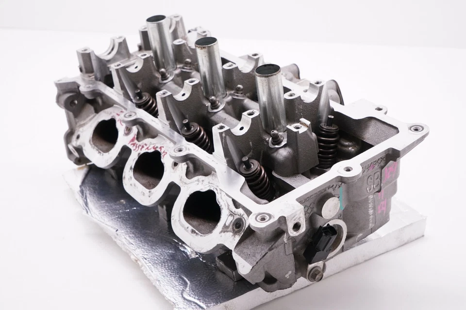 2014-2017 Jeep Cherokee 3.2L V6 Engine Motor Right Passenger Cylinder Head OEM - Image 4 of 4