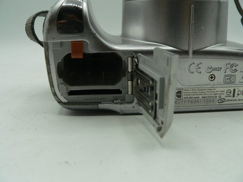 Kodak EasyShare Z612 6.1MP Digital Camera - Silver - Works Great - Picture 8 of 9