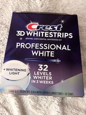 Crest 3D Whitestrips Teeth Whitening Kit level 32 w/whitening light, 38 strips 