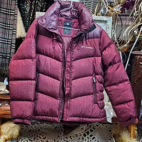 Columbia Women's & Men's Puffer Burgundy Coat