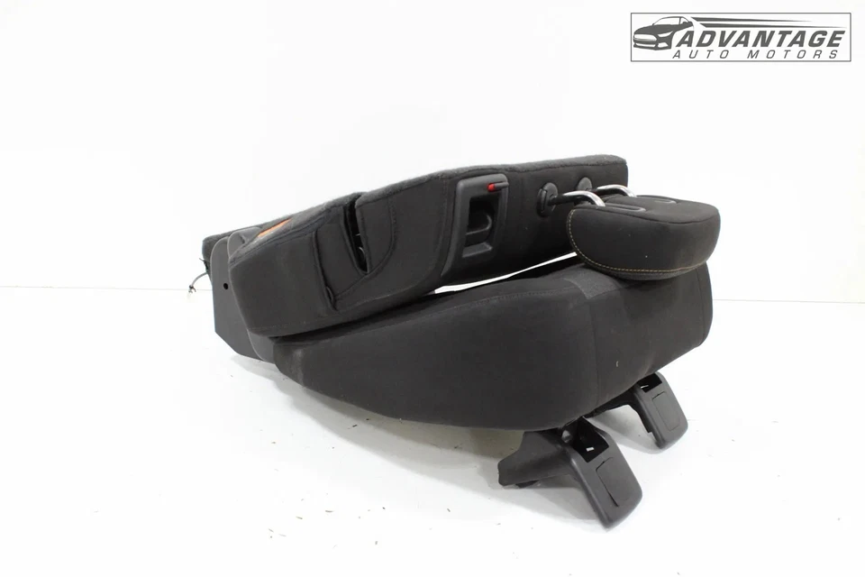 Chevrolet Equinox 2018-2021 lado trasero derecho segunda fila asiento negro OEM Foto 4 de 4