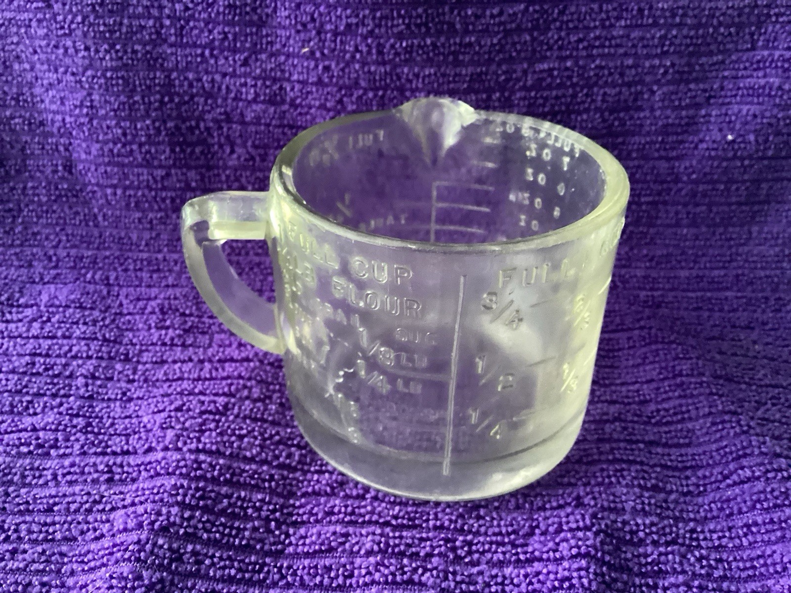Vtg Heavy Glass Dry Measuring Cup No Maker Mark Multiple Measuring Scales