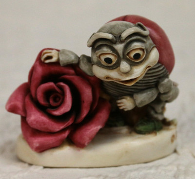 Harmony Kingdom SIGNED Byron's Lonely Hearts Club 1999; HK 14
