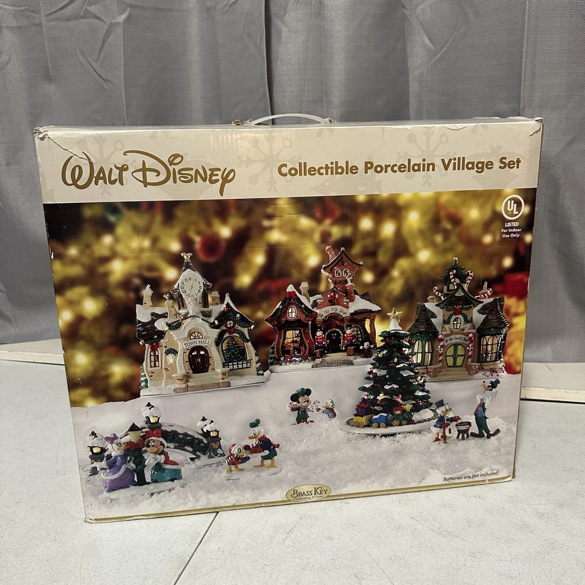 Walt Disney Collectable Porcelain Christmas Village Set www